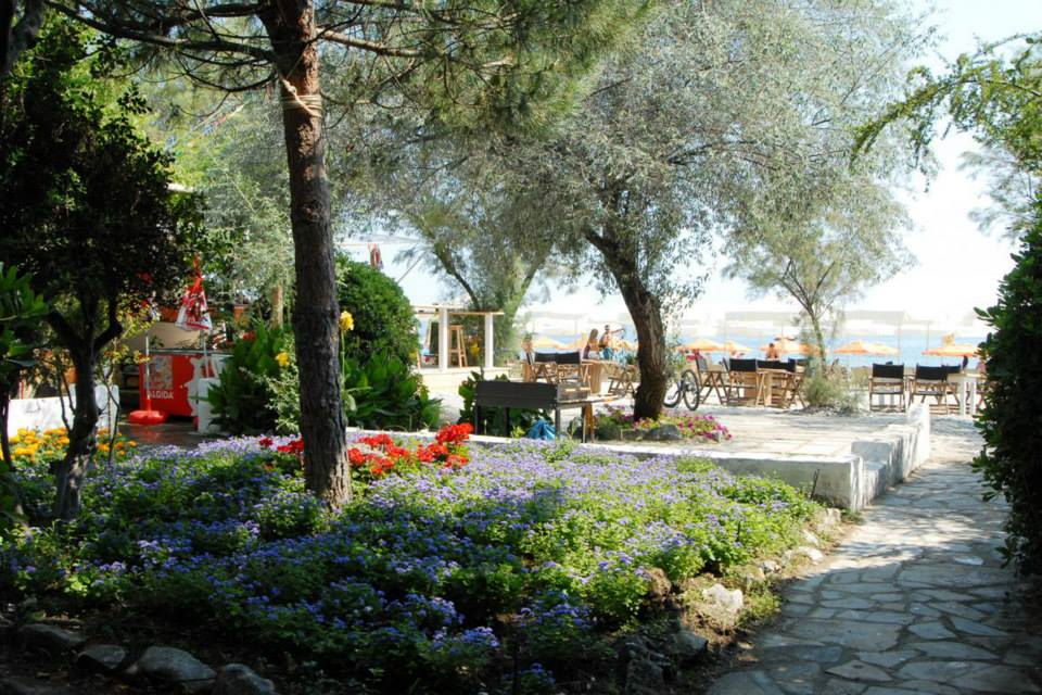 Οργανωμένο Camping στον Παντελεήμονα. Κάμπινγκ με δωμάτια