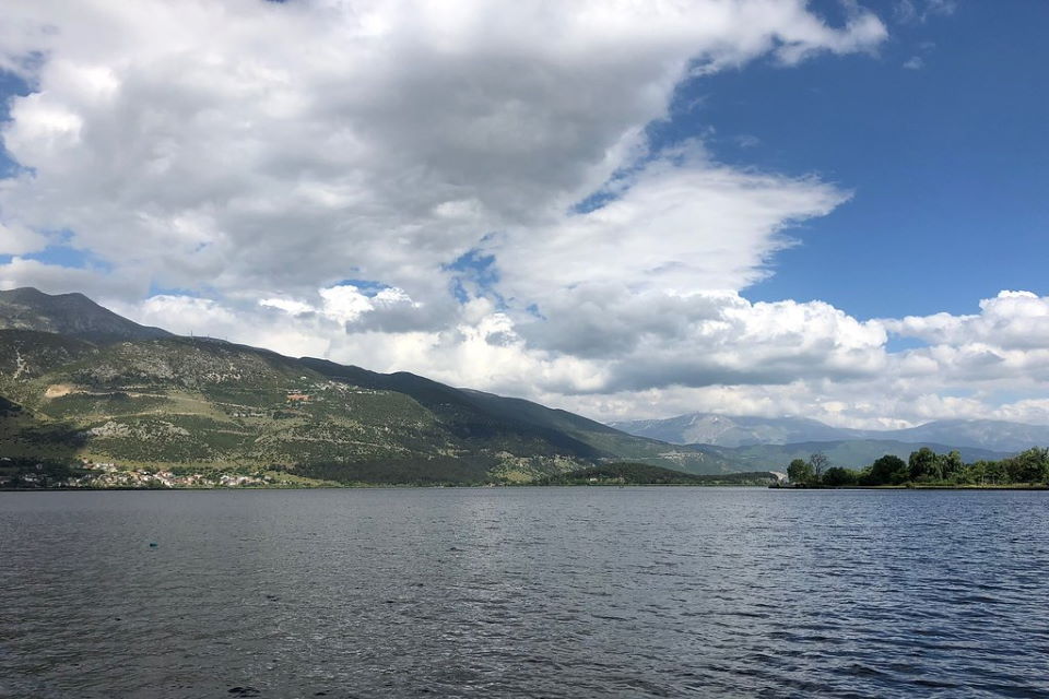 Camping ioannina limnopoula