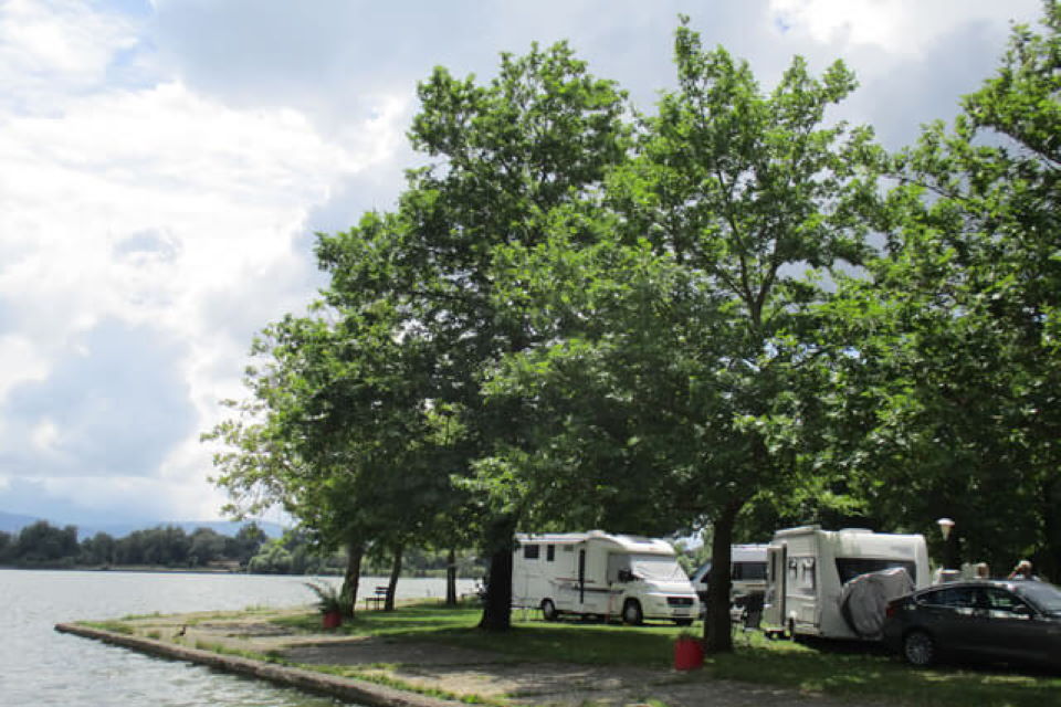 Hotel ioannina camping booking