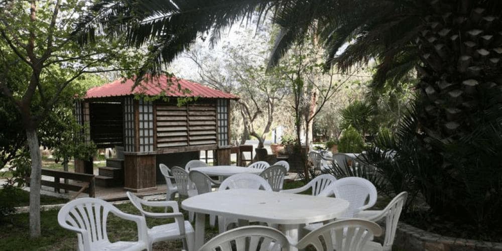 Κάμπινγκ στο Τολό. Camping Sunset Book Online