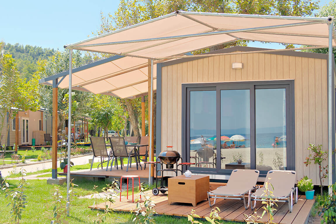 Armenistis camping bungalows