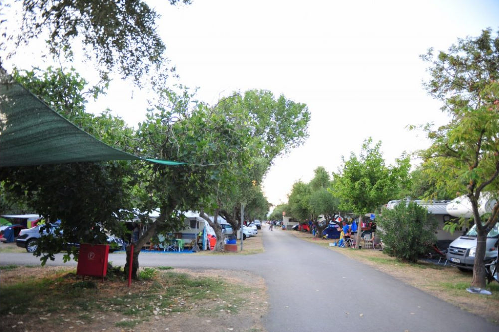 Camping peloponisos τιμές
