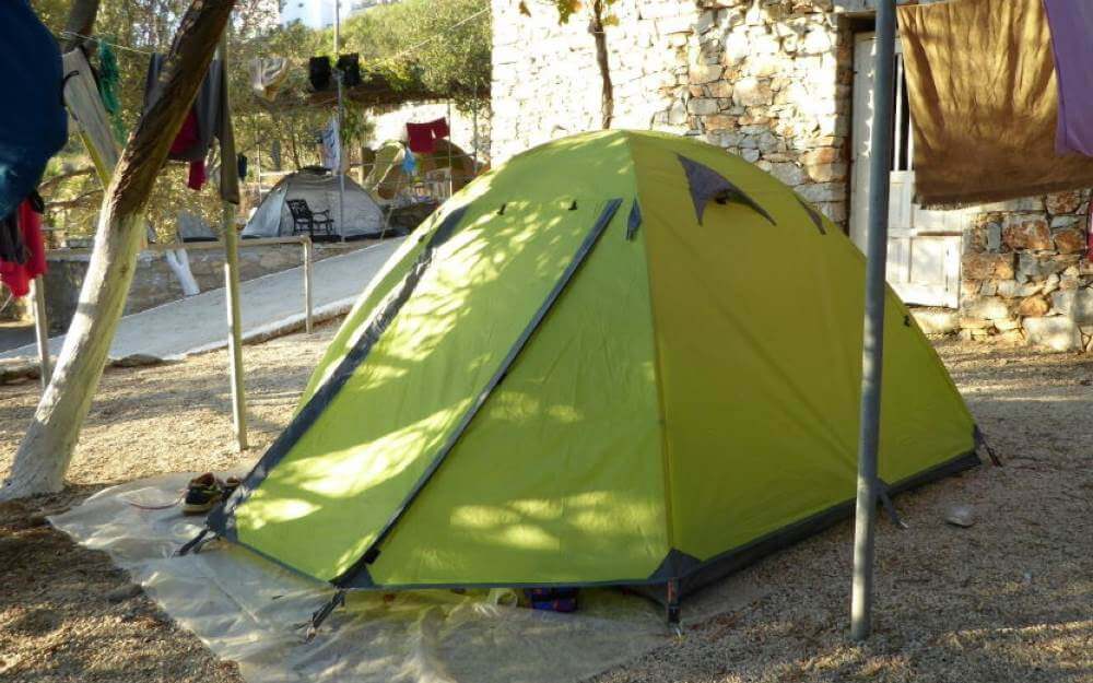 Κάμπινγκ Καστάνης στην Αμοργό. Οργανωμένο κάμπινγκ