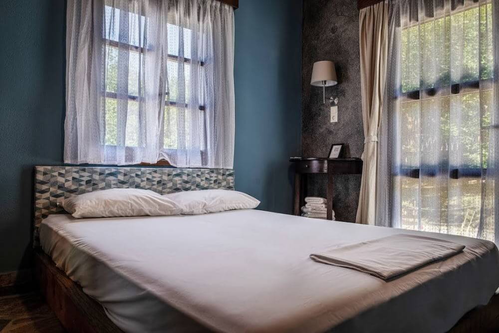 ξενοδοχεία χαλκιδικη όλο τον χρόνο. 15 λεπτά από την θάλασσα. Αγραμάδα διαμονή Eco- friendly διακοπές στην Χαλκιδική.
