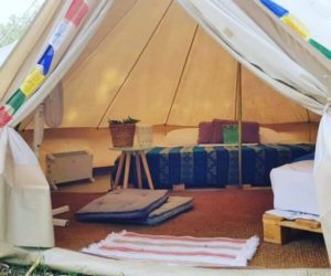 Bell Tent LARGE 2 Πολυτελή καμπινγκ ελλαδα. Σκηνές bell με κρεβάτι. Τιμές και κρατήσεις online. Glamping booking