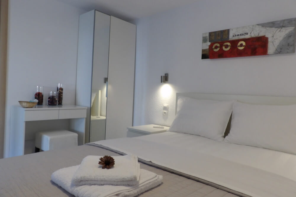 Camping castello με δωμάτια στην χαλκιδική. Καμπινγκ με μπανγκαλοου καλοκαιρινοι προορισμοι
