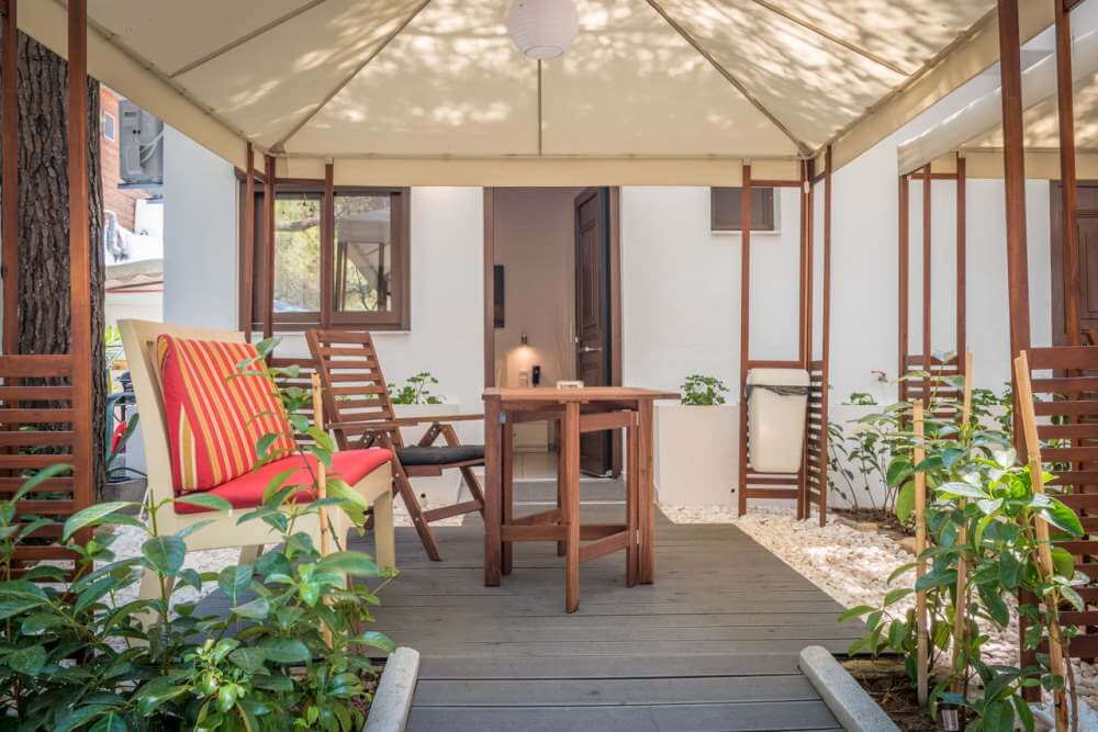 Castello Triple Room. chalkidiki rooms. bungalows chalkidiki. xlakidiki bungalows. bungalows xalkidiki