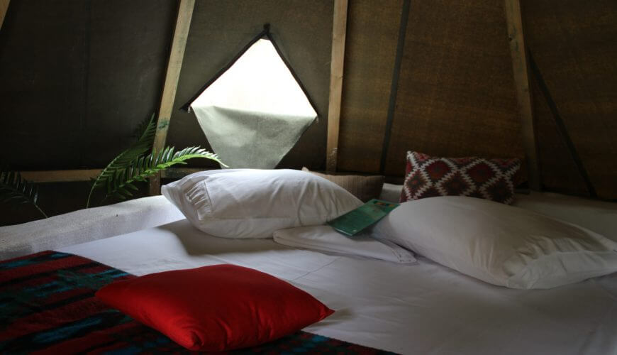 Eco-friendly διακοπές και διαμονή στην ελλάδα. Glamping nisi Glamping camping cob σκηνές. Επιστροφή στη φύση. nisi glamping
