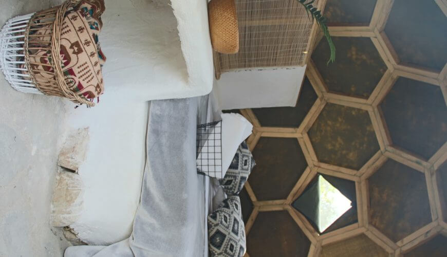 Glamping ελλάδα τιμές φθιώτιδα πάνω στην θάλασσα. Παραλία ράχες