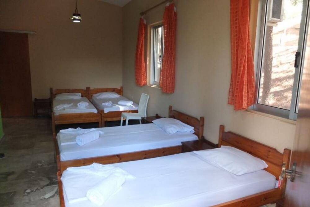camping lido. Organised campsites greece. bungalows reviews.camping bungalows peloponnese