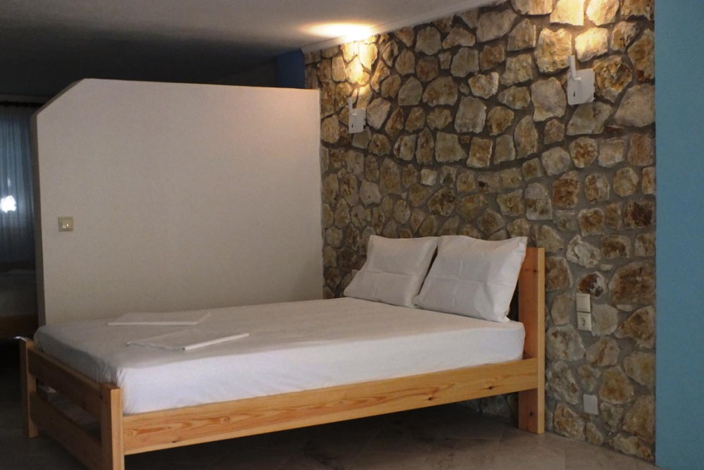 bungalows, tourism in greece,the peloponnese greece