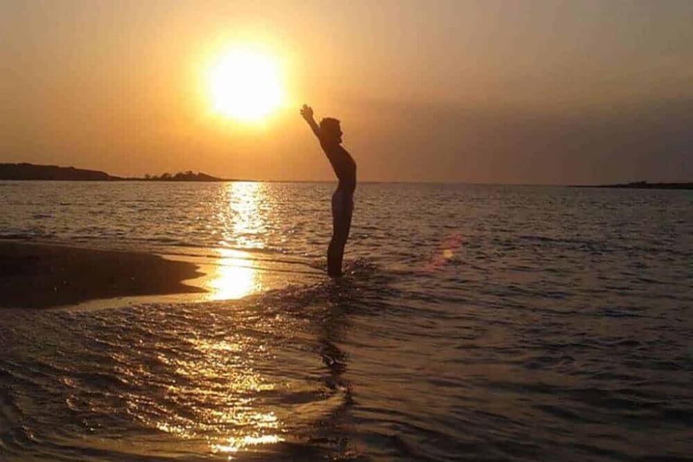 antiparos.antiparos beaches.antiparos camping.camping antiparos.theologos antiparo.holidays with family.camping with kids.camping greece.Organised campsites greece. Camping with rooms by the beach.