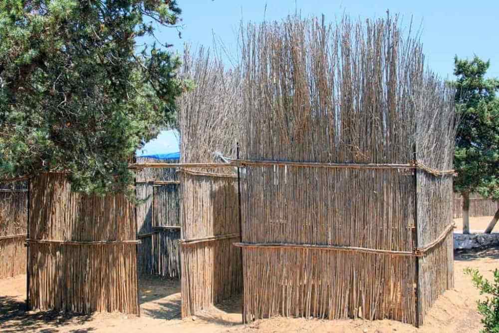 antiparos.antiparos beaches.antiparos camping.camping antiparos.camping holidays.camping cyclades.camping with kids.camping greece. Organised campsites greece. Camping with rooms by the beach.
