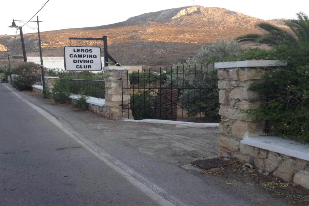 Organised campsites greece. Camping with rooms by the beach