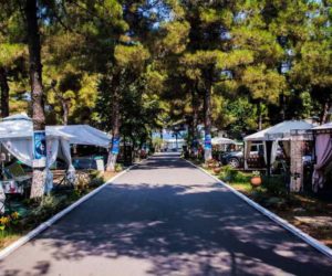 Camping Plaka Litohoro. Campingplatz Olympos Strand. camping katerini