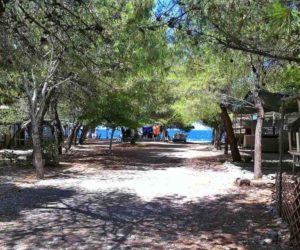 camping zaritsi.holidays with family.camping holidays.best camping greece