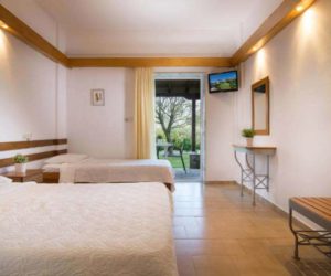 camping linaraki. Κάμπινγκ με δωμάτια. Μπανγκαλοου χαλκιδική.